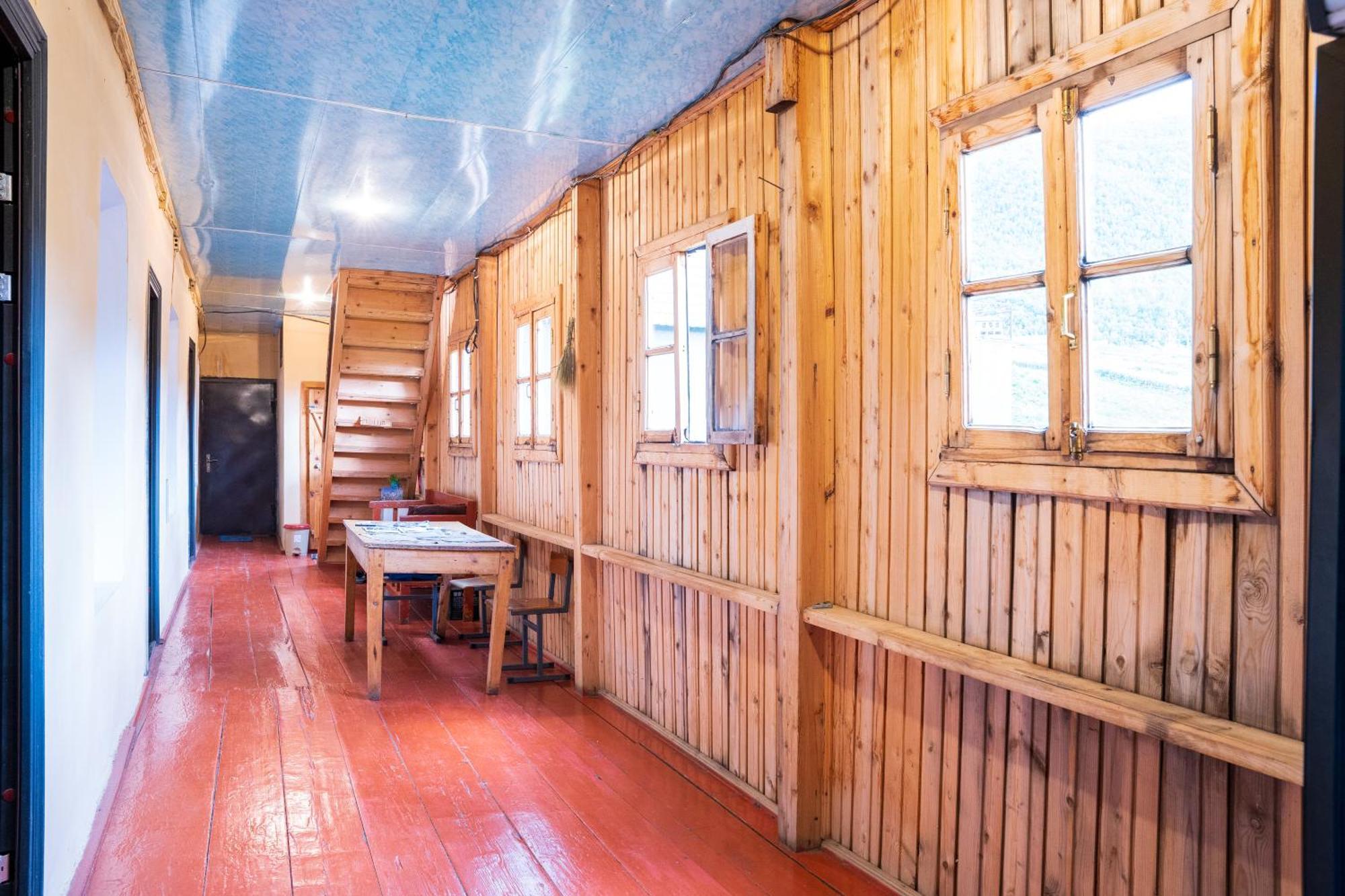 Guesthouse Svani 위시굴리 외부 사진
