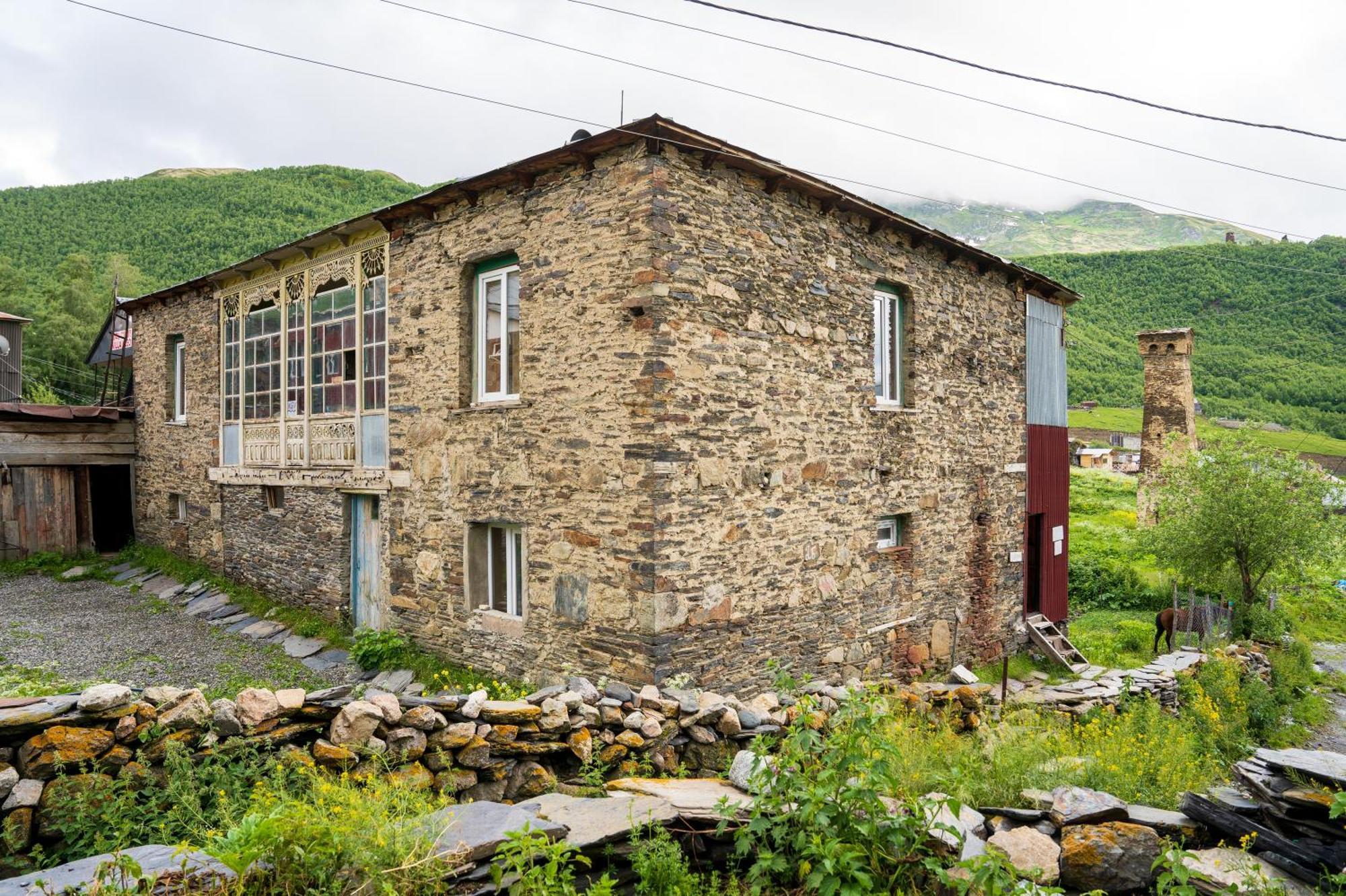 Guesthouse Svani 위시굴리 외부 사진